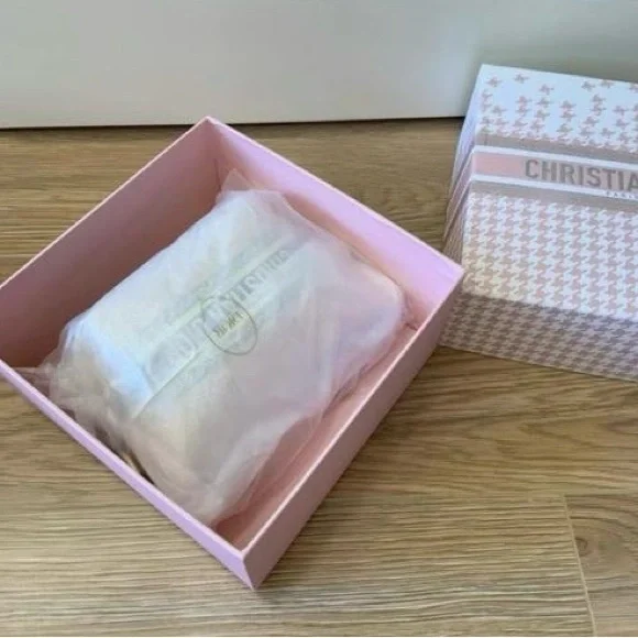 GWP Dior Beige Crossbody/Shoulder Bag - Picture 8 of 8